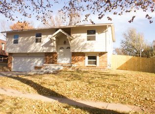 1130 N Summitlawn Cir, Wichita, KS 67212