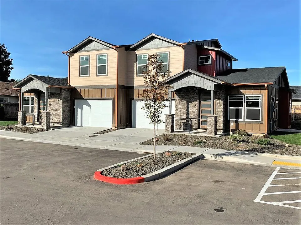 9341 W Cory Ln #101