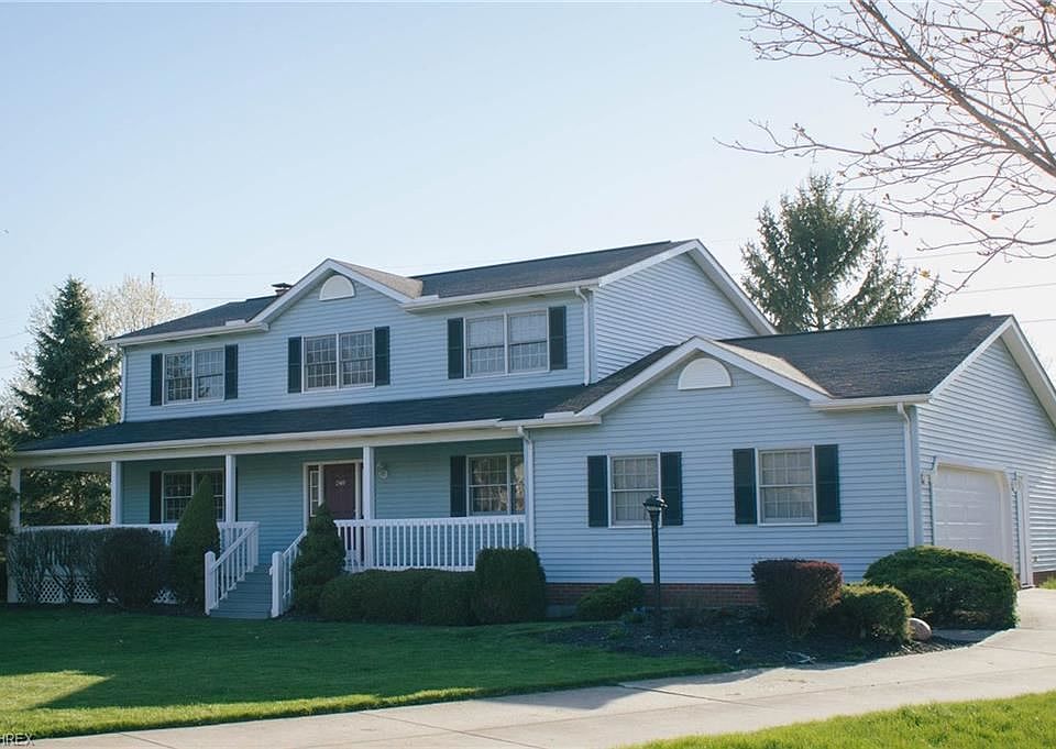 1st image of 240 N Pine Ct