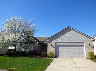 22571 Current Dr, Macomb, MI