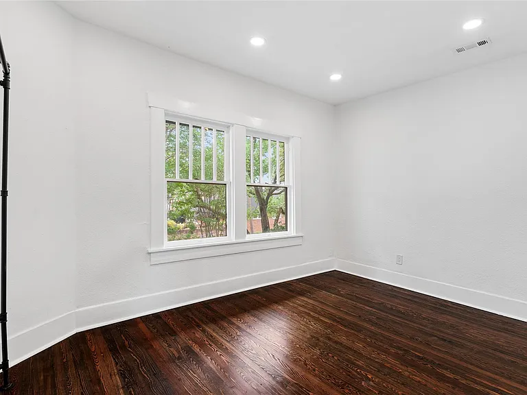 1210 Hawthorne St — Photo 34