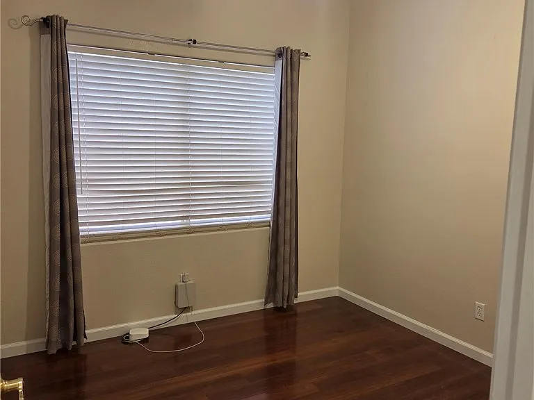 506 Melrose Heights St — Photo 12