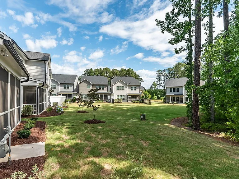 7702 Litcham Dr — Photo 29