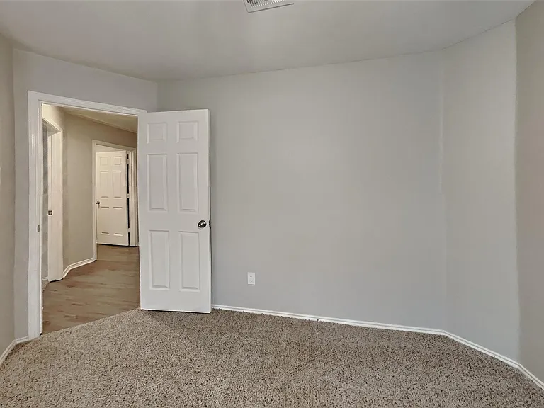 14707 Arbor Trace Ct — Photo 13