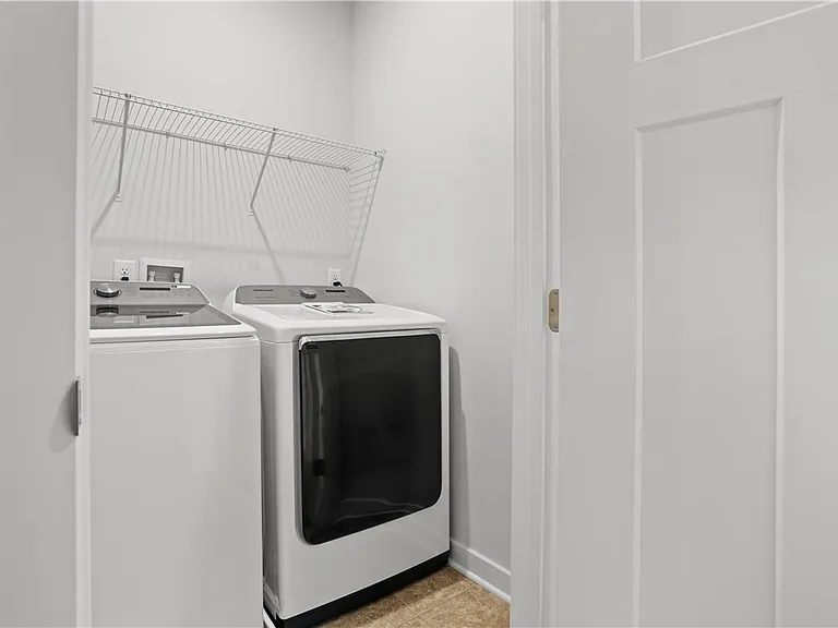 3037 Mahican Cir — Photo 18