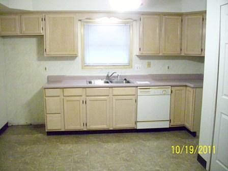 2nd image of 233 Carnegie Ave