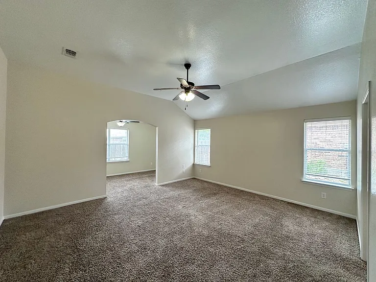 6710 Alvin Dr — Photo 17