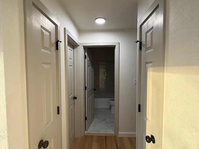 730 E Shore Dr #2 — Photo 4