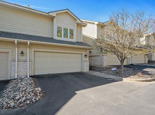 7060 Cahill Rd, Edina, MN 55439