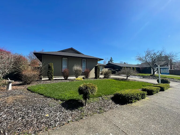 12956 SE 126th Ave — Photo 52