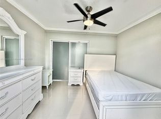 14850 SW 159th St #1, Miami, FL 33187
