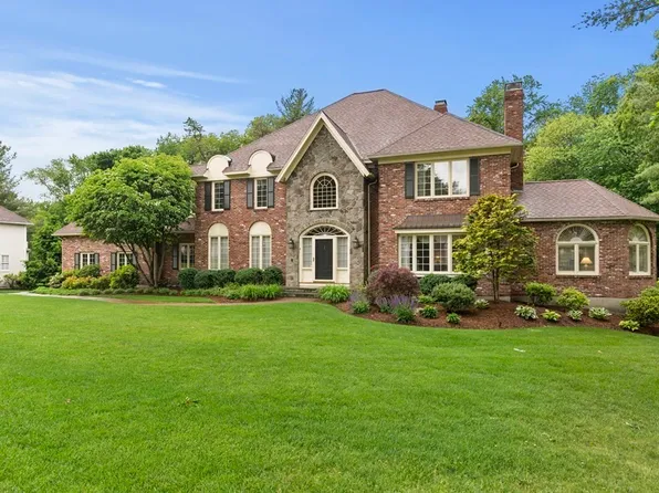 9 Basswood Ln, Andover, MA 01810