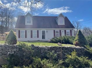 52 Continental Rd, Warwick, NY 10990