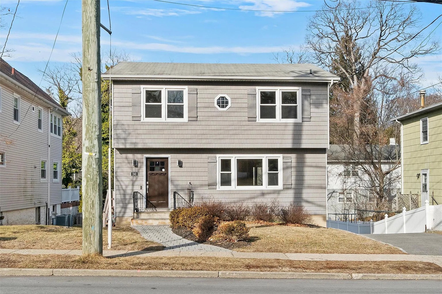 241 Ashford Avenue photo 1