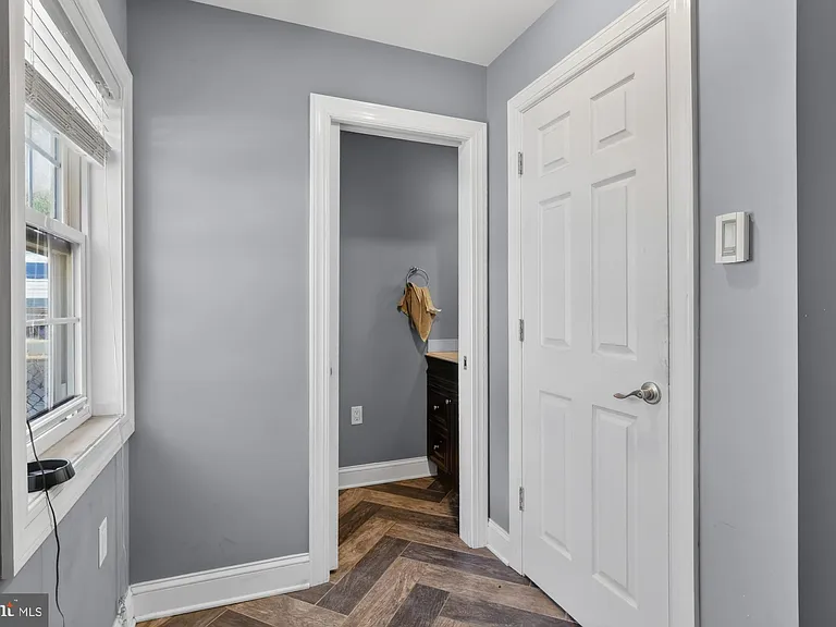 3408 Richmond St — Photo 10