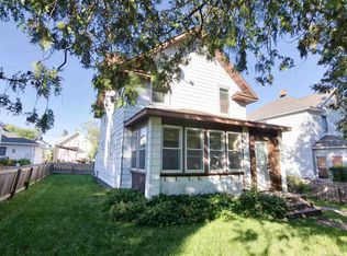 104 New Jersey Ave W, Gilbert, MN 55741