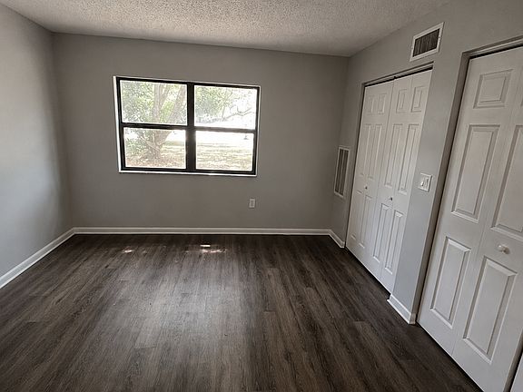 5th image of 525 Morgan Ave APT 2