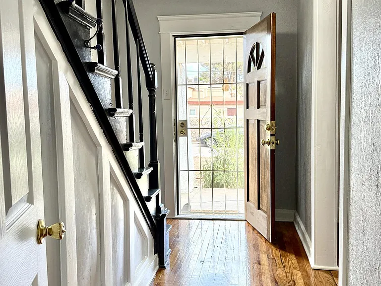611 New York Ave — Photo 16