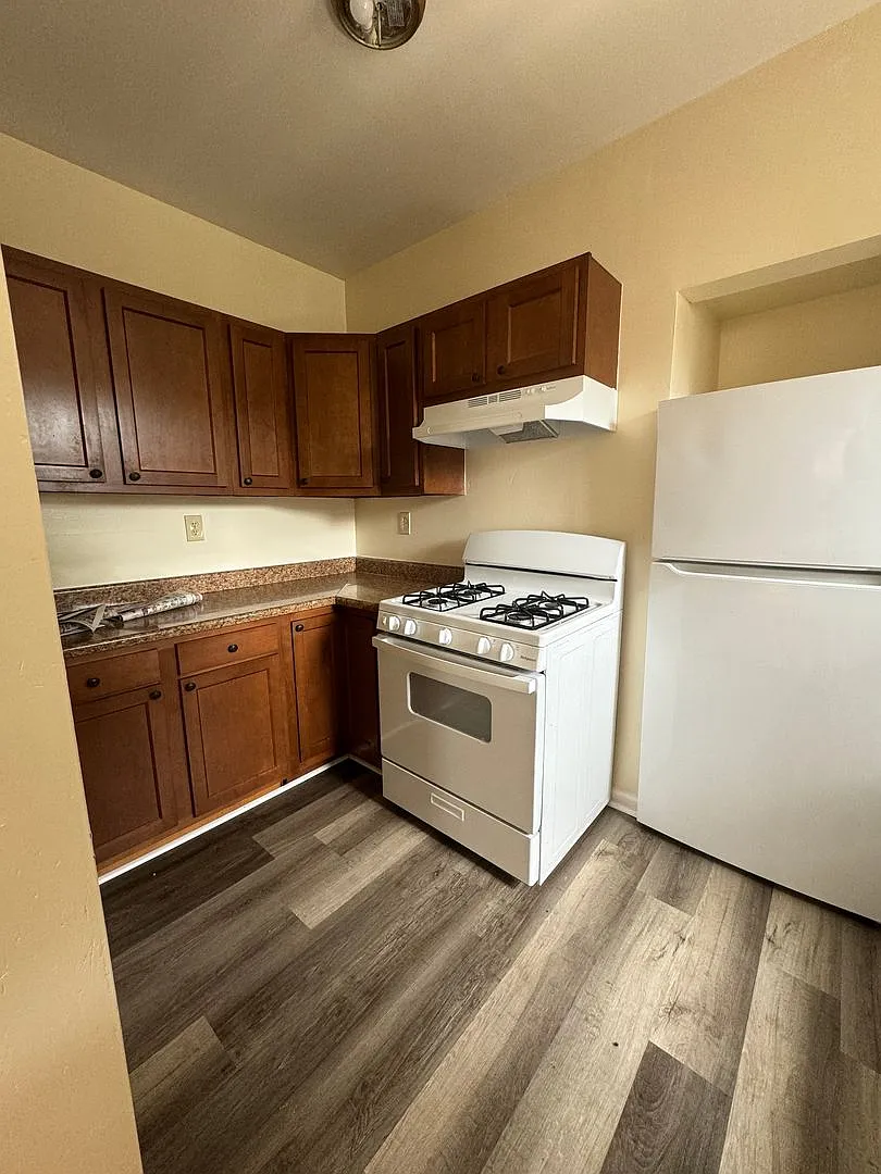 90-92 Fountain St & 373-377 Alden Ave — Photo 4