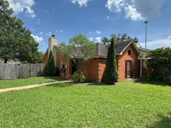 8301 Grand Oak Ct, Montgomery, AL 36117