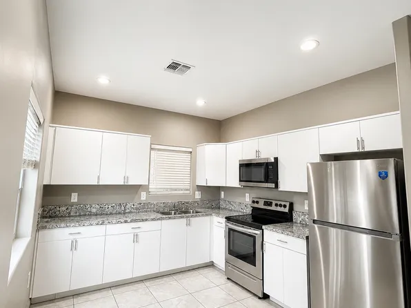 1550 N Yavapai St Unit 2, Tucson, AZ 85745