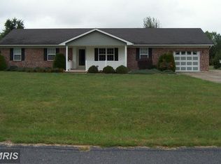 330 Valley View Rd, Moorefield, WV 26836