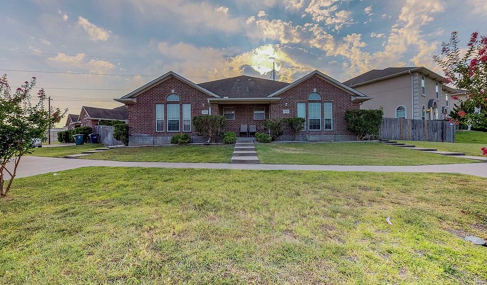 1st image of 1420 Western Oaks Ct #0
