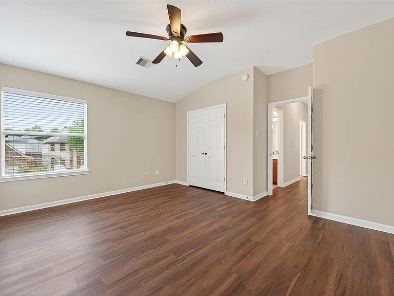 10427 Lyndon Meadows Dr — Photo 33