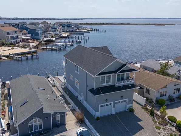 257 Bay Beach Way, Lavallette, NJ 08735