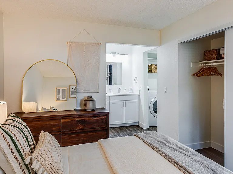 Bright and Comfortable Bedroom | Mira Vista Hills Apartments | Apartments for rent in Antioch, CA