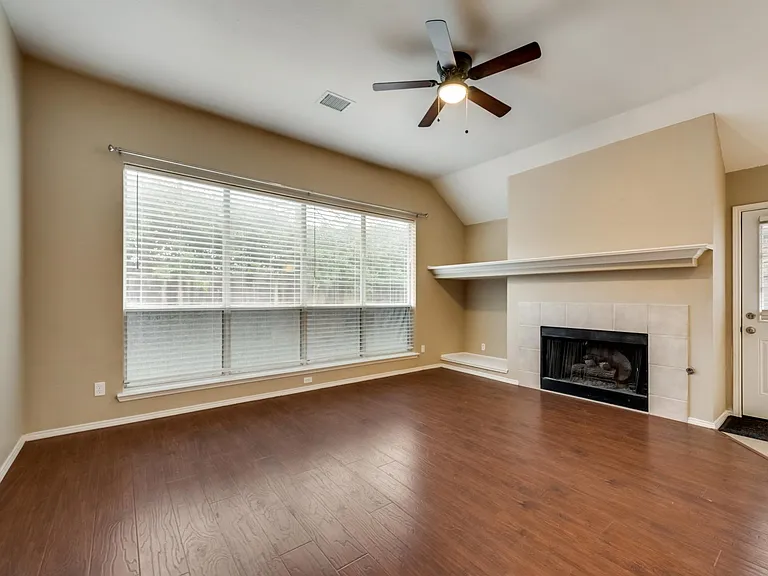 4309 Lone Rock Ct — Photo 5