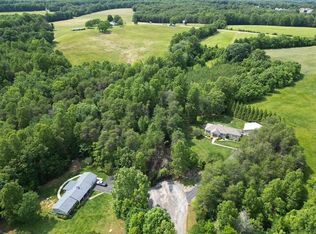 11 Royal Estates Blvd, Wirtz, VA 24184