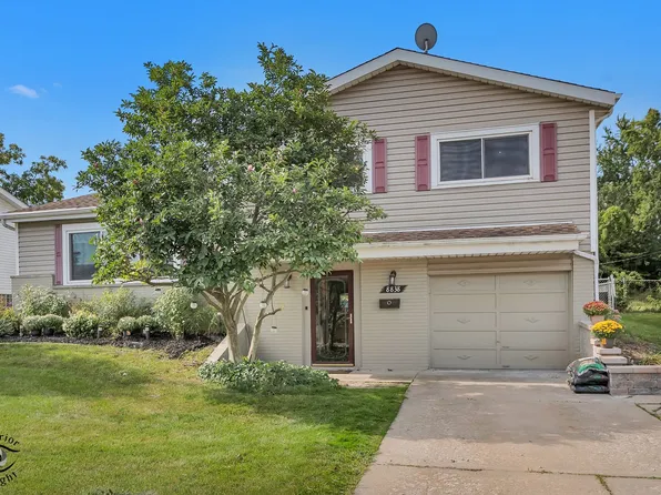 8838 Oakwood Dr, Hickory Hills, IL 60457