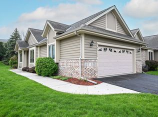 N21W24329 Deer Park Ct #A, Pewaukee, WI 53072