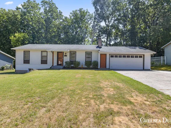 4622 Breckenridge Dr NE, Grand Rapids, MI 49525