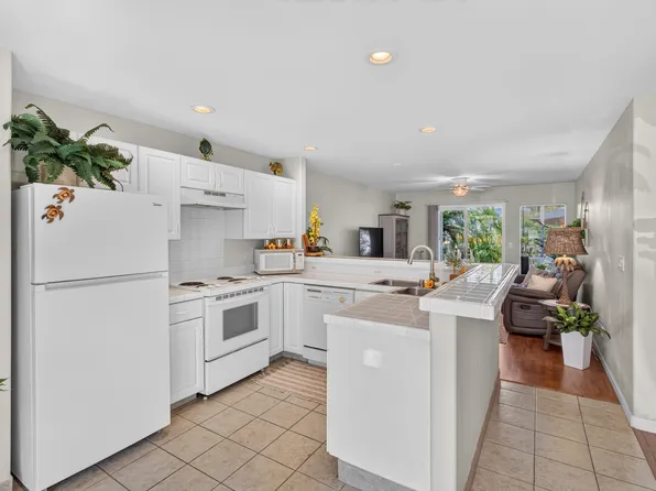 75-6081 Alii Dr APT Bb104, Kailua Kona, HI 96740