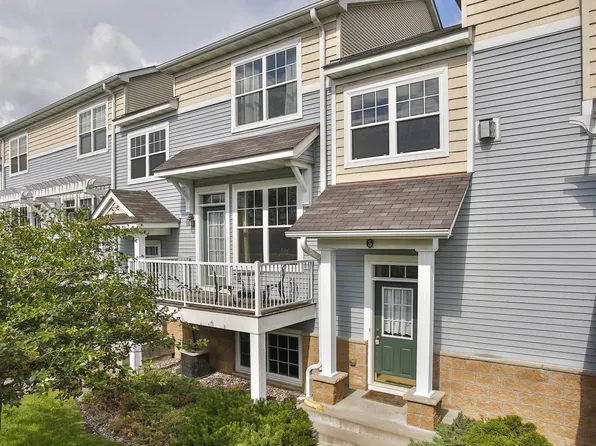 1667 Village Trl E Unit 5, Maplewood, MN 55109