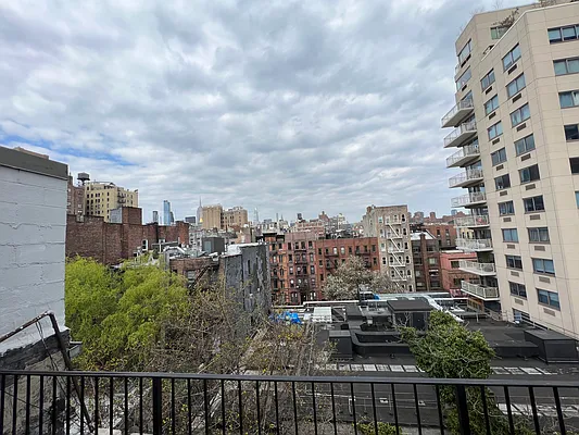 Rented by The Ellis Organization | media 21