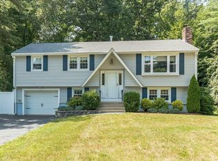 4 Mirror Rd, Billerica, MA 01821