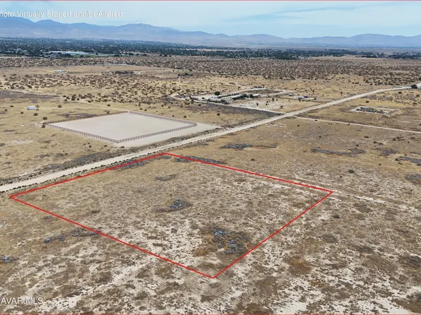 E Avenue Q, Palmdale, CA 93591