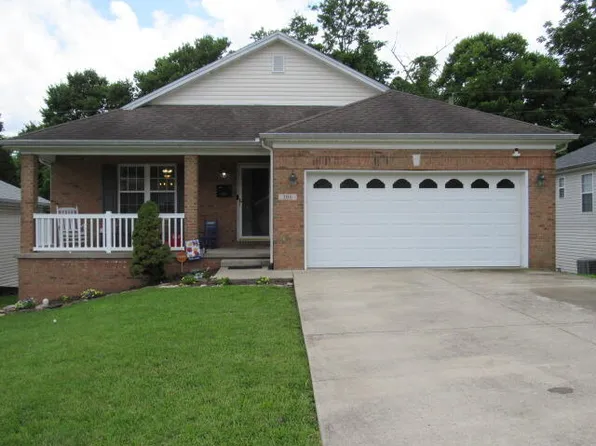 106 Turnberry Dr, Frankfort, KY 40601