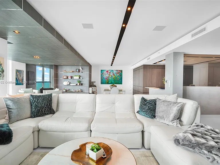 3535 S Ocean Dr #2104 — Photo 24