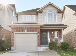 31 Olivewood Way, Cambridge, ON N3C 4N9