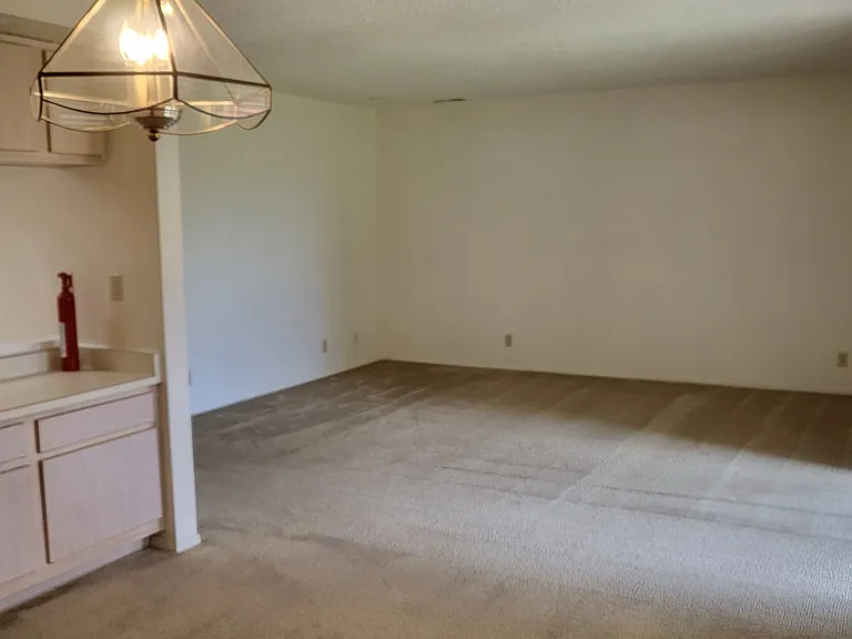 827 Country Club Dr SE #2A — Photo 6