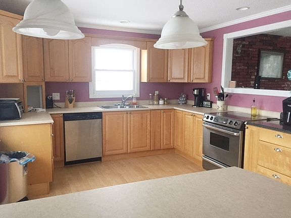 4th image of 73 Highland Ave