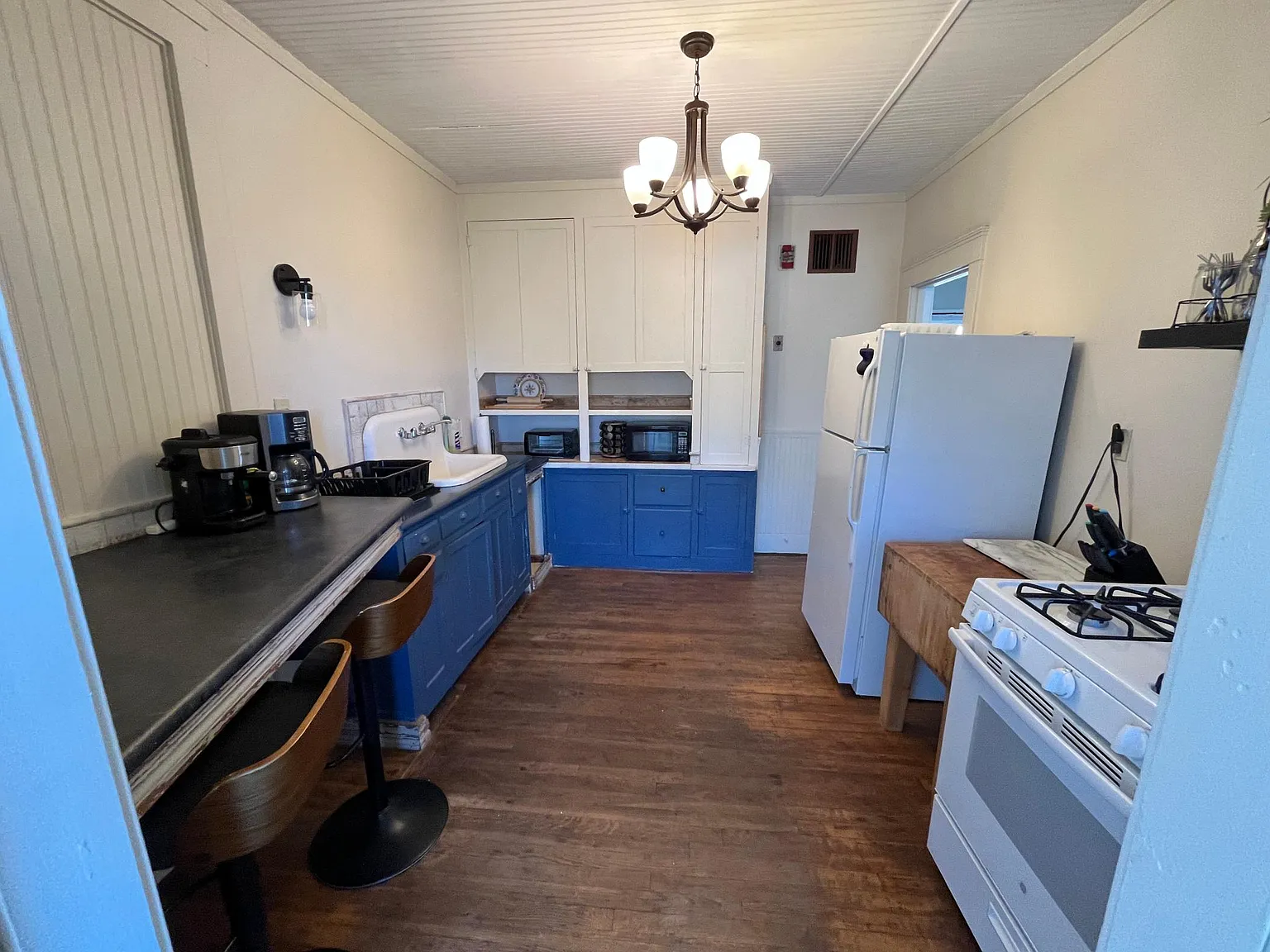 195 S Sunnyslope Ave — Photo 3