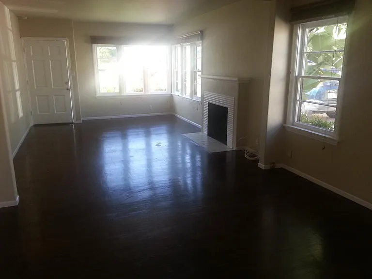 950 W Almond Ave — Photo 6