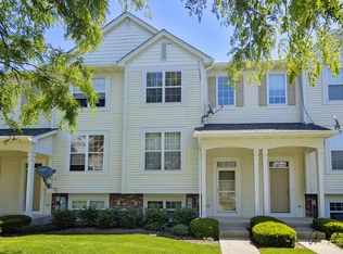 418 Terra Springs Cir, Volo, IL 60020