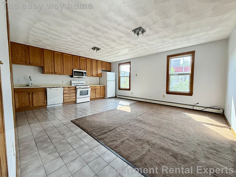 1236 Cambridge St #3R — Photo 2