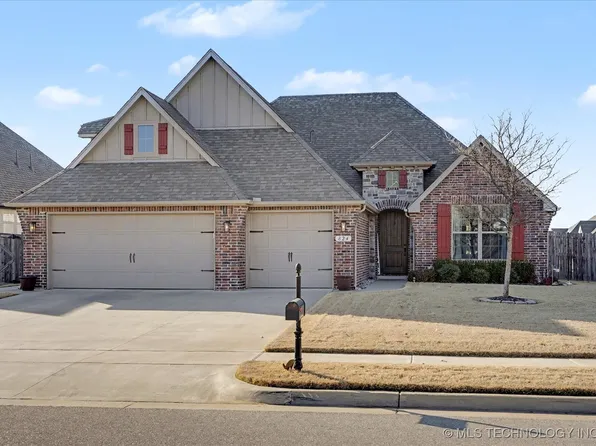 824 N 88th St, Broken Arrow, OK 74014